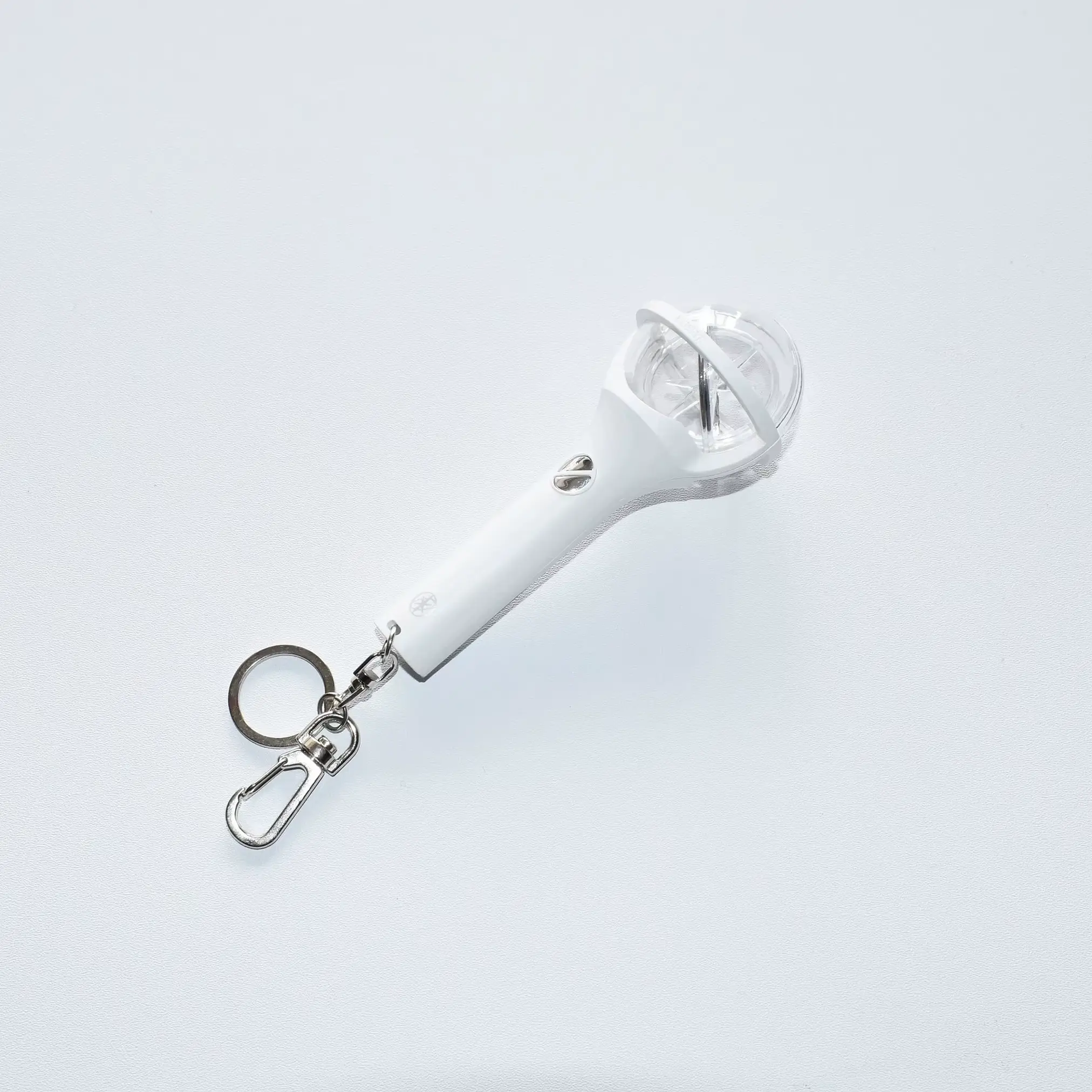 KATSEYE - LLAVERO LIGHSTICK (ALTERNATIVA) 5