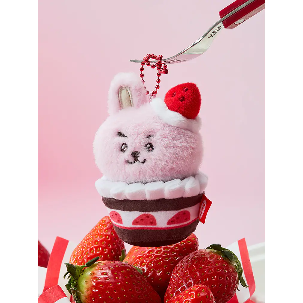 BT21 - STRAWBERRY TART PLUSH KEYRING 9