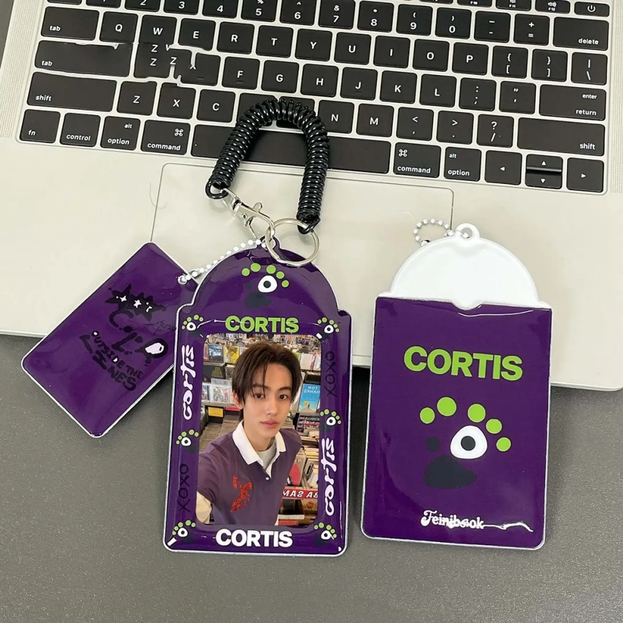 CORTIS - PHOTOCARD HOLDERS 6