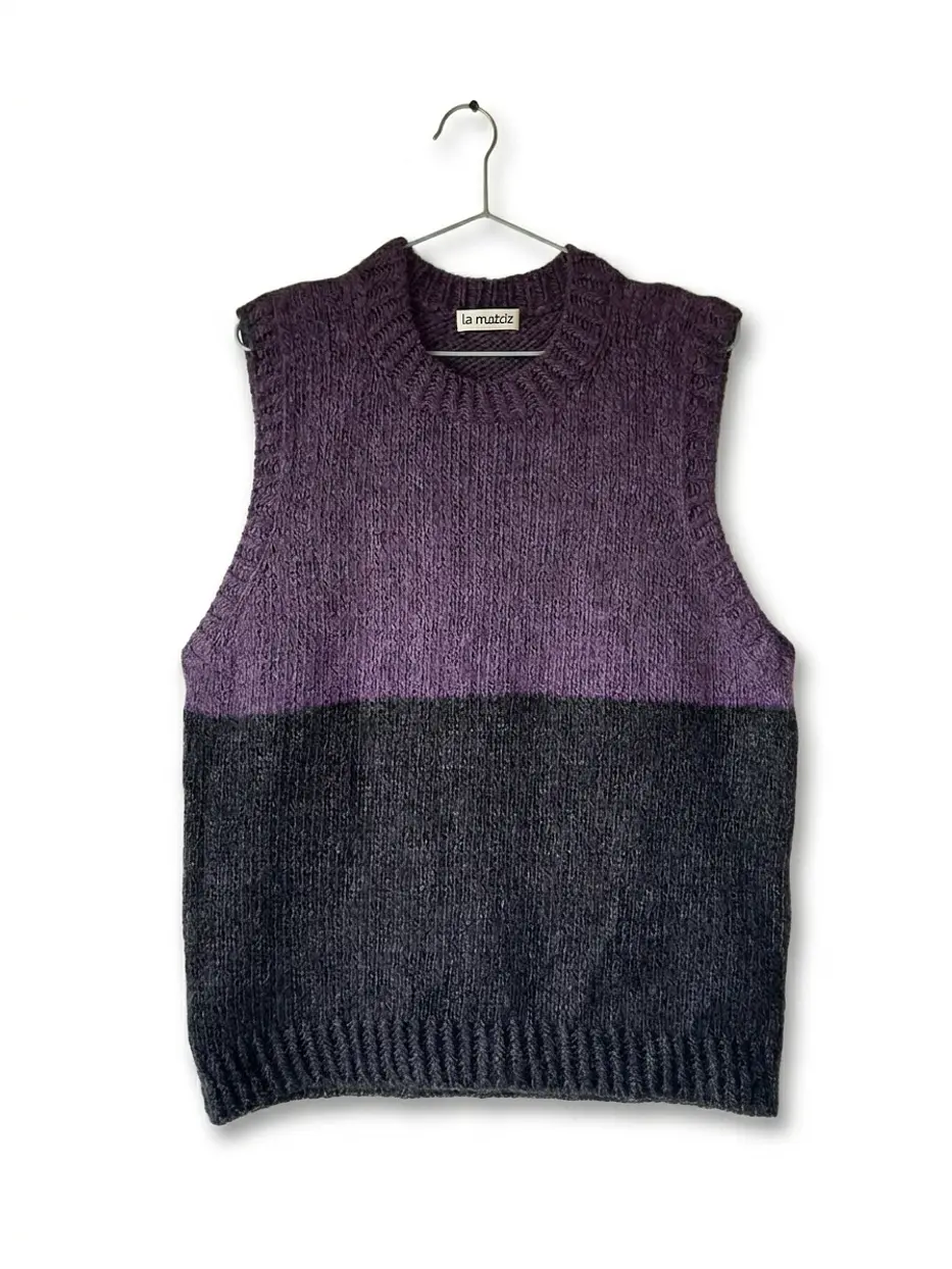 chaleco bicolor morado negro 100% lana 1