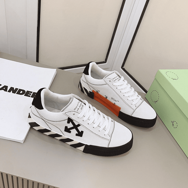 Off White Low blancas