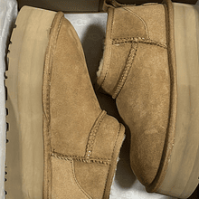 UGG ultra mini plataforma 