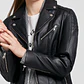 CASACA ESTILO BIKER EN CUERO COLOR ENTERO Style - Miniatura 2