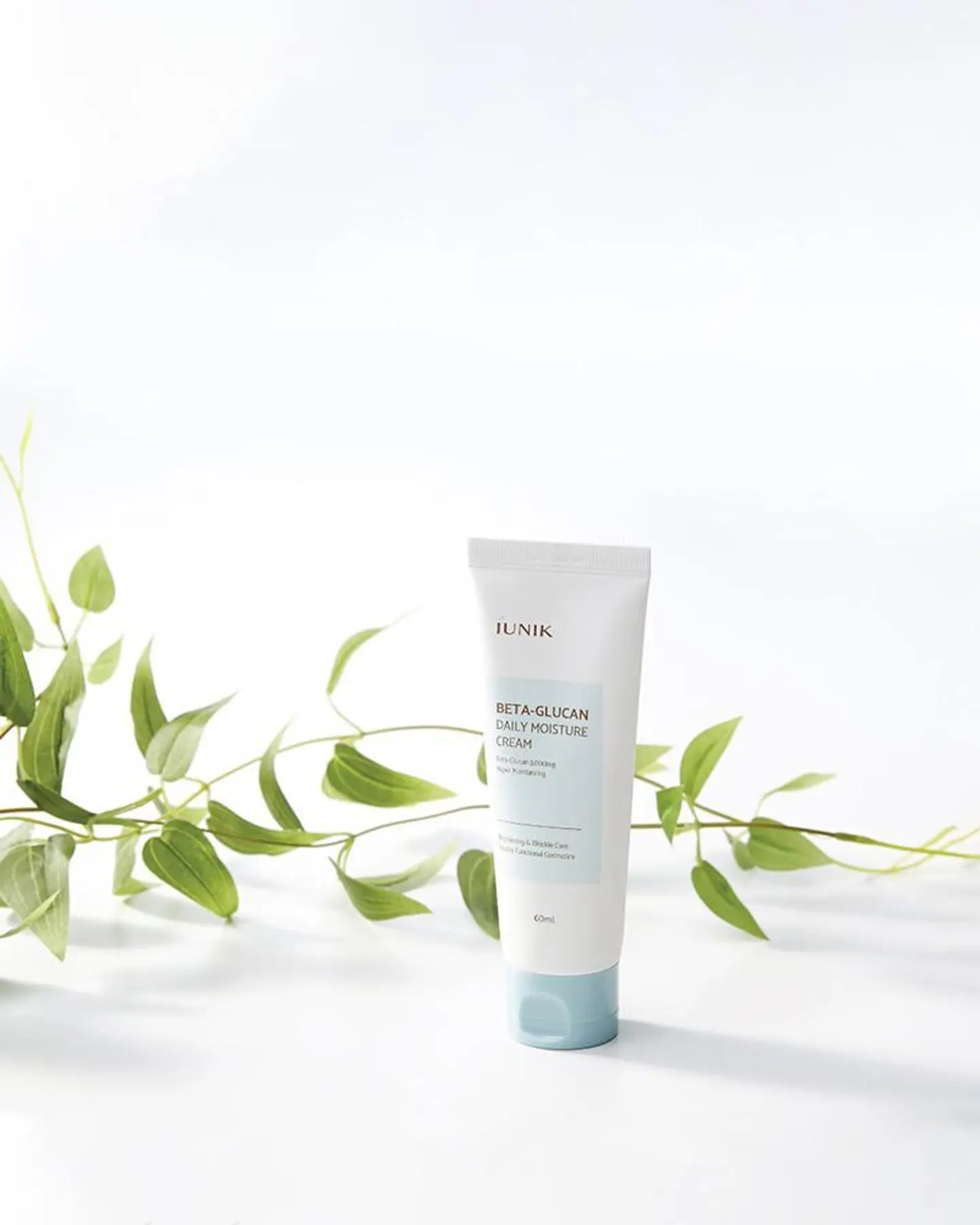 Beta Glucan Daily Moisture Cream (IUNIK) - 60ml Crema hidratante, anti envejecimiento y aclarante  5