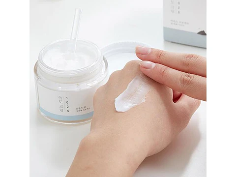 1025 Dokdo Cream (Roundlab) - 50ml Crema Hidratante Pieles sensibles 