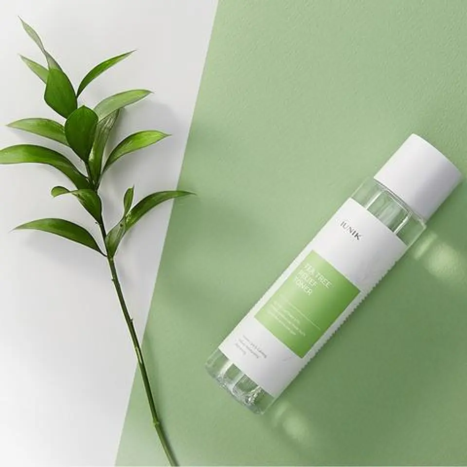 Tea Tree Relief Toner (iUNIK) - 200ml Tónico 67% árbol de té y centella para pieles grasas 6
