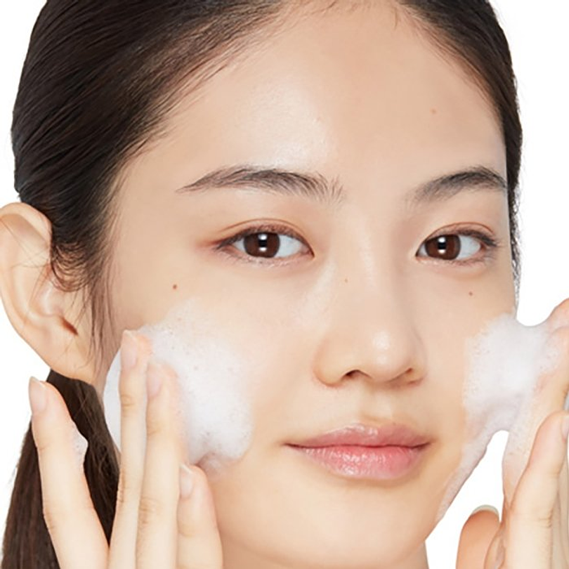 Moistfull Collagen Cleansing Foam (Etude House) – 150ml Limpiador antiedad 52% colágeno 3