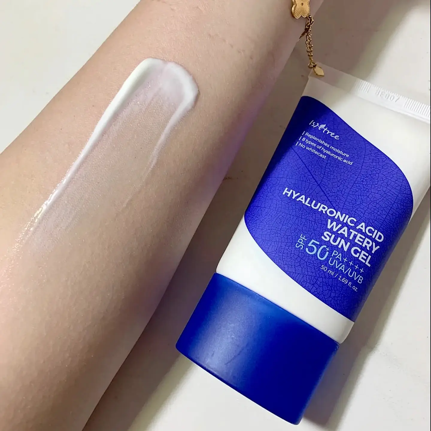 Hyaluronic Acid Watery Sun Gel SPF50+ / PA++++(Isntree) - 50ml Protector solar hidratante muy ligero  8