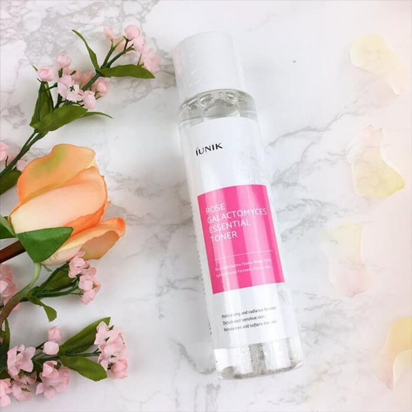 Rose Galactomyces Essential Toner (iUNIK) -200ml Tónico 70% agua de rosas 4