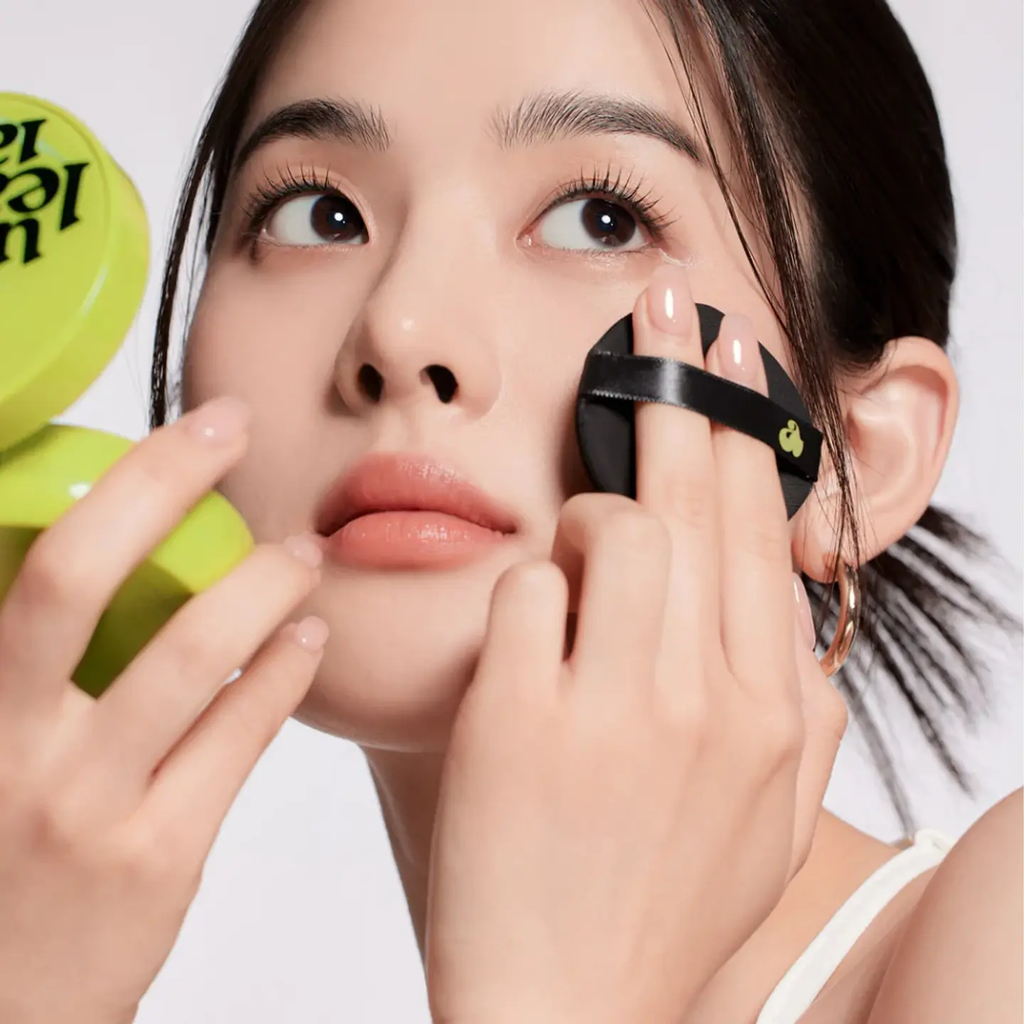 Satin Wear Healthy Green Cushion SPF30 PA++ (Unleashia) Base ligera iluminadora 7