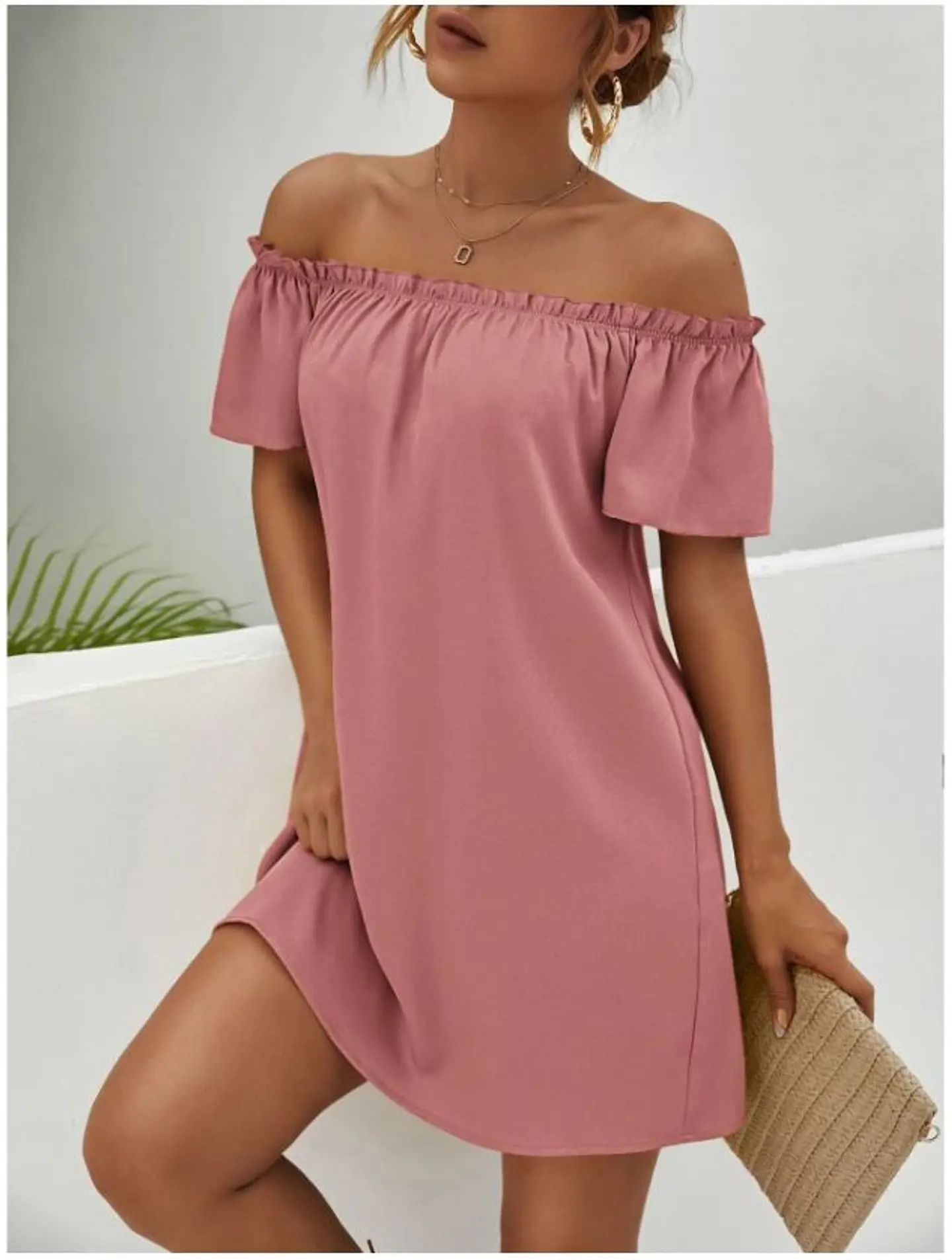  Vestido de hombros descubiertos 2