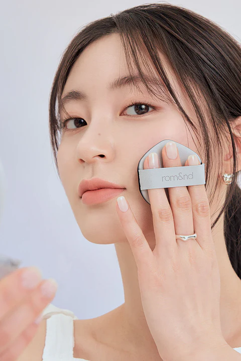 Nu Zero Cushion SPF24 PA++ (Rom&nd) - Base de maquillaje 