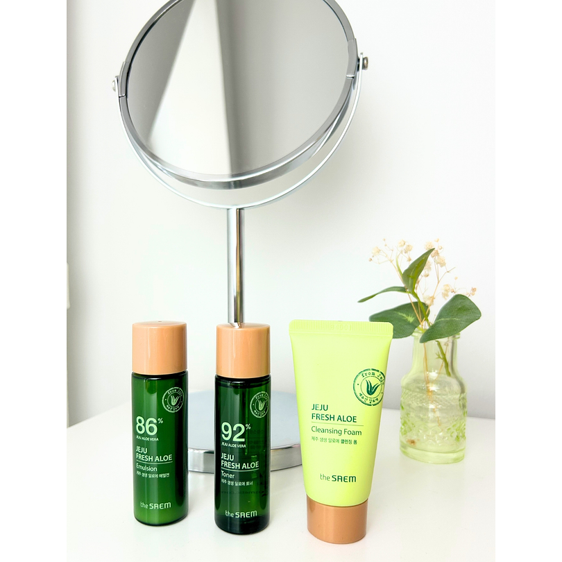 Jeju Fresh Aloe Travel Kit (The Saem) Set de Aloe vera Tónico 25ml + Emulsión 31ml + Espuma 25ml 3