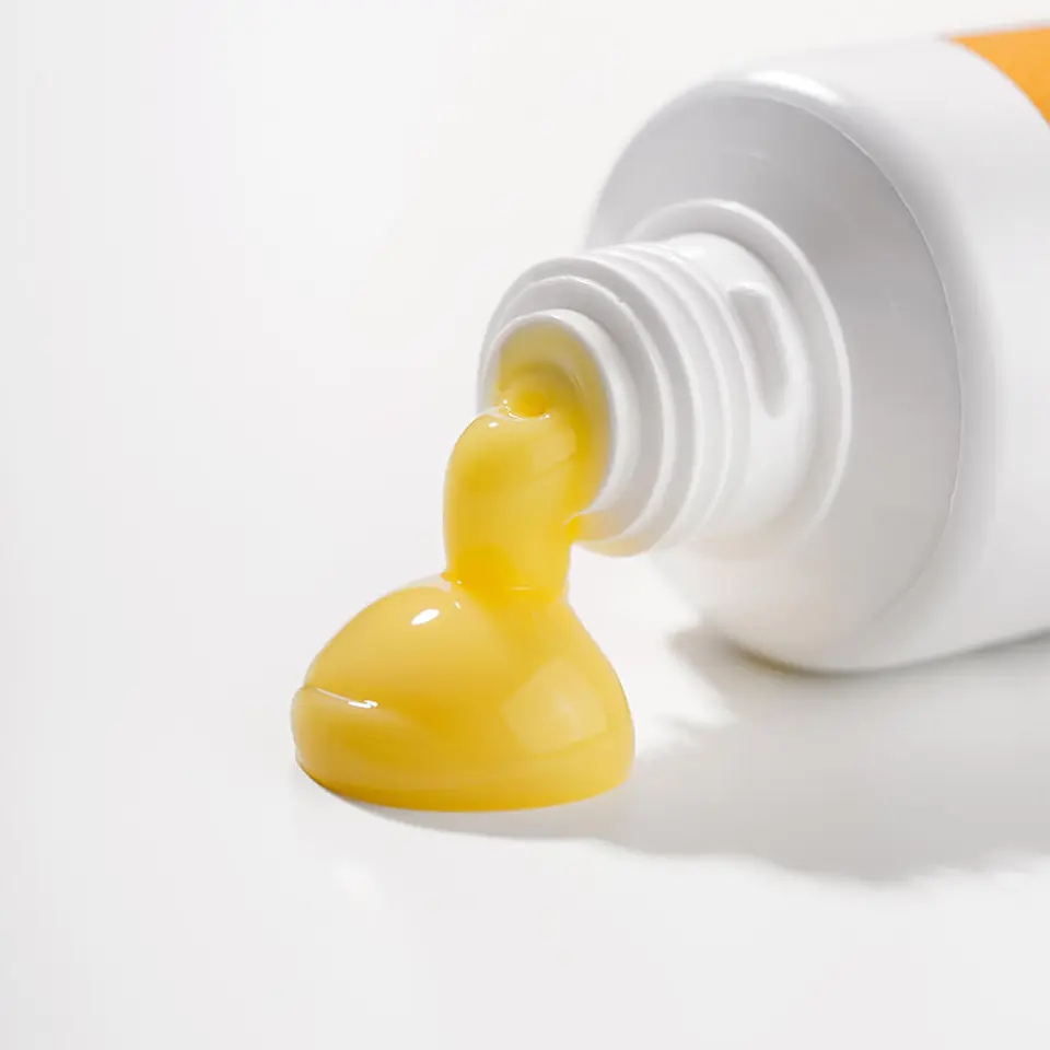 C-Niacin Toning Cream (Isntree) -50ml Crema aclarante vitamina C y Niacinamida 10