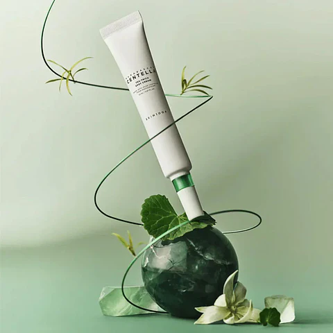 Madagascar Centella Tea-Trica Spot Cream (SKIN1004) -20ml Crema focalizada para granitos