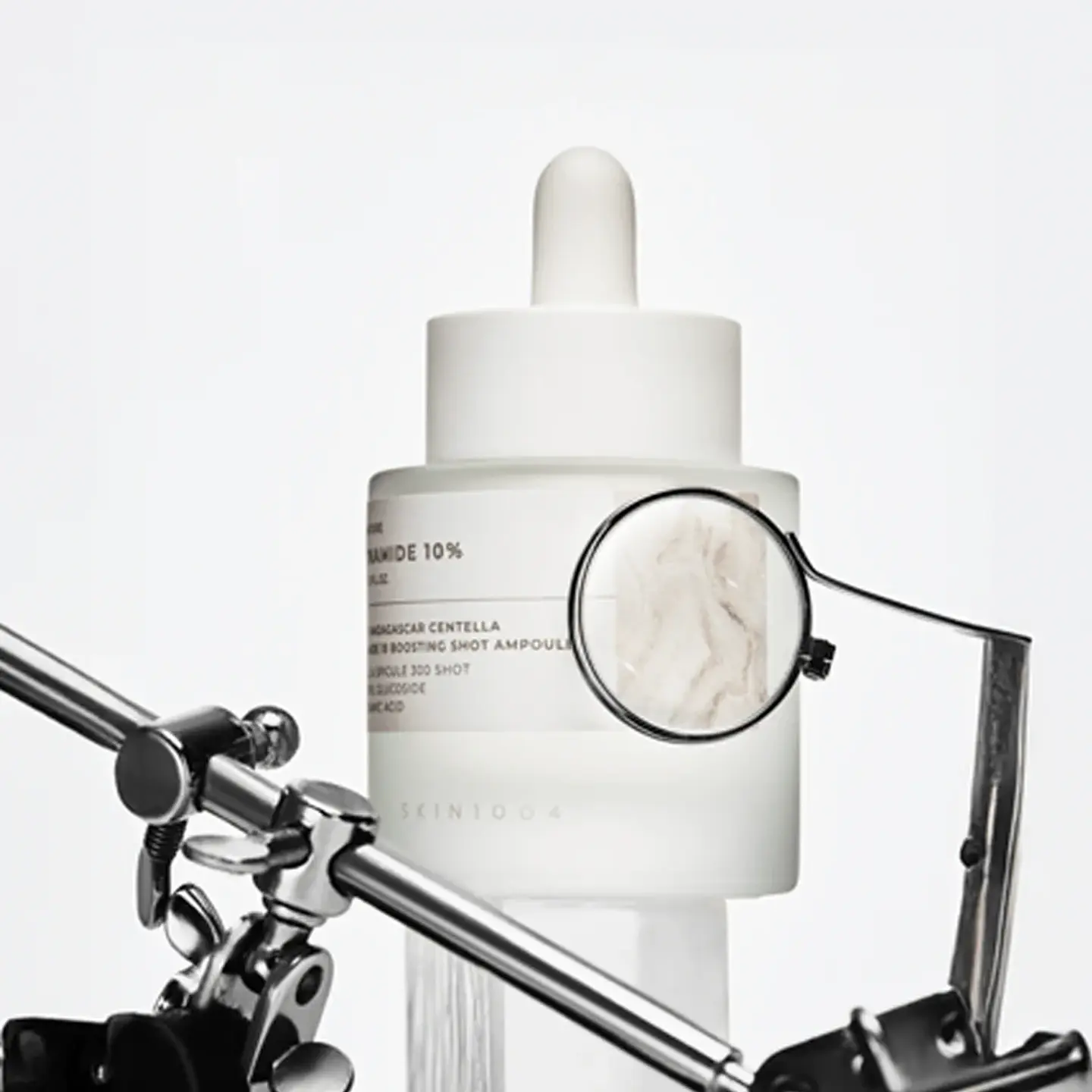 Lab in Nature Madagascar Centella Niacinamide 10 Boosting Shot Ampoule (SKIN1004) - 30ml Serum aclarante con microagujas 10% niacinamida y centella asiática 8