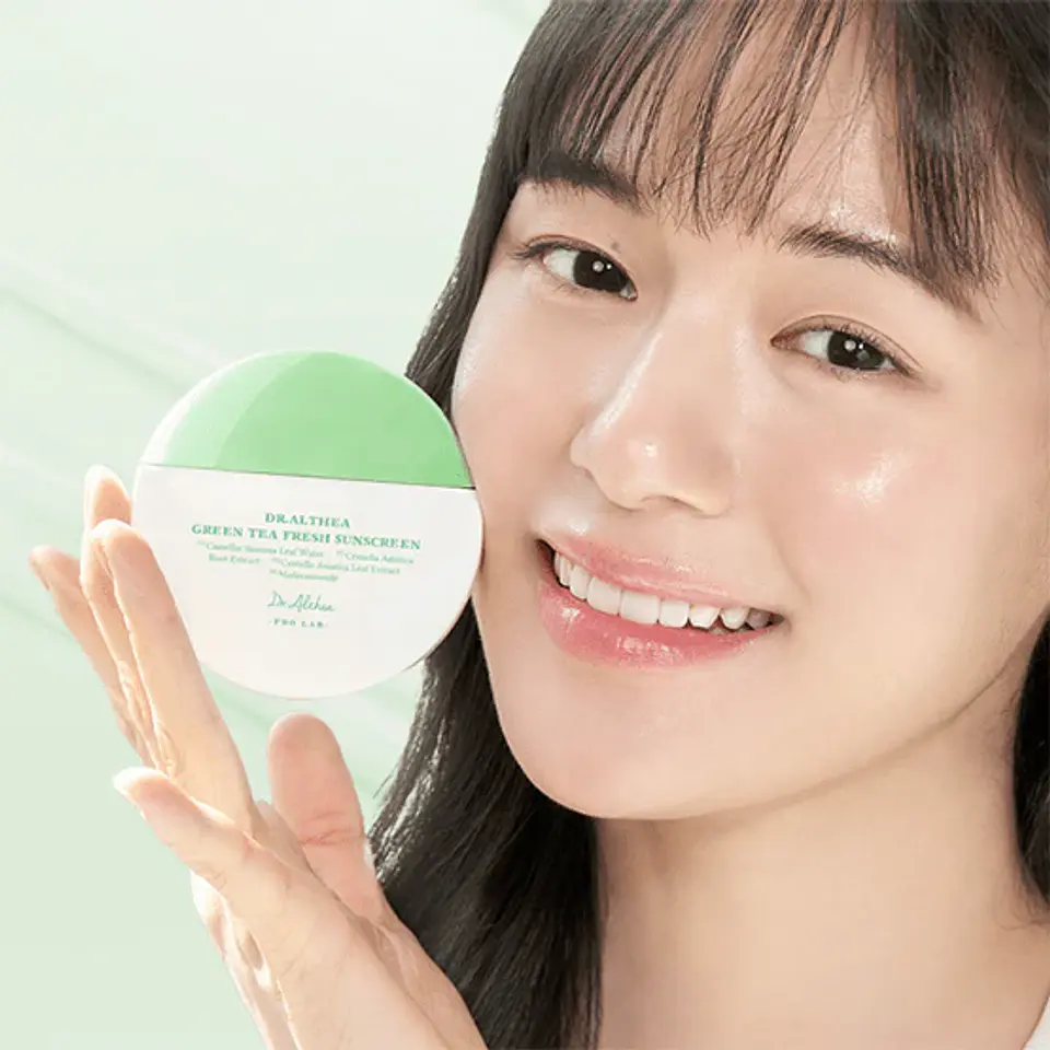 Green Tea Fresh Sunscreen (Dr.Althea) -45ml Protector solar ligero pieles mixtas y grasas con té verde 3