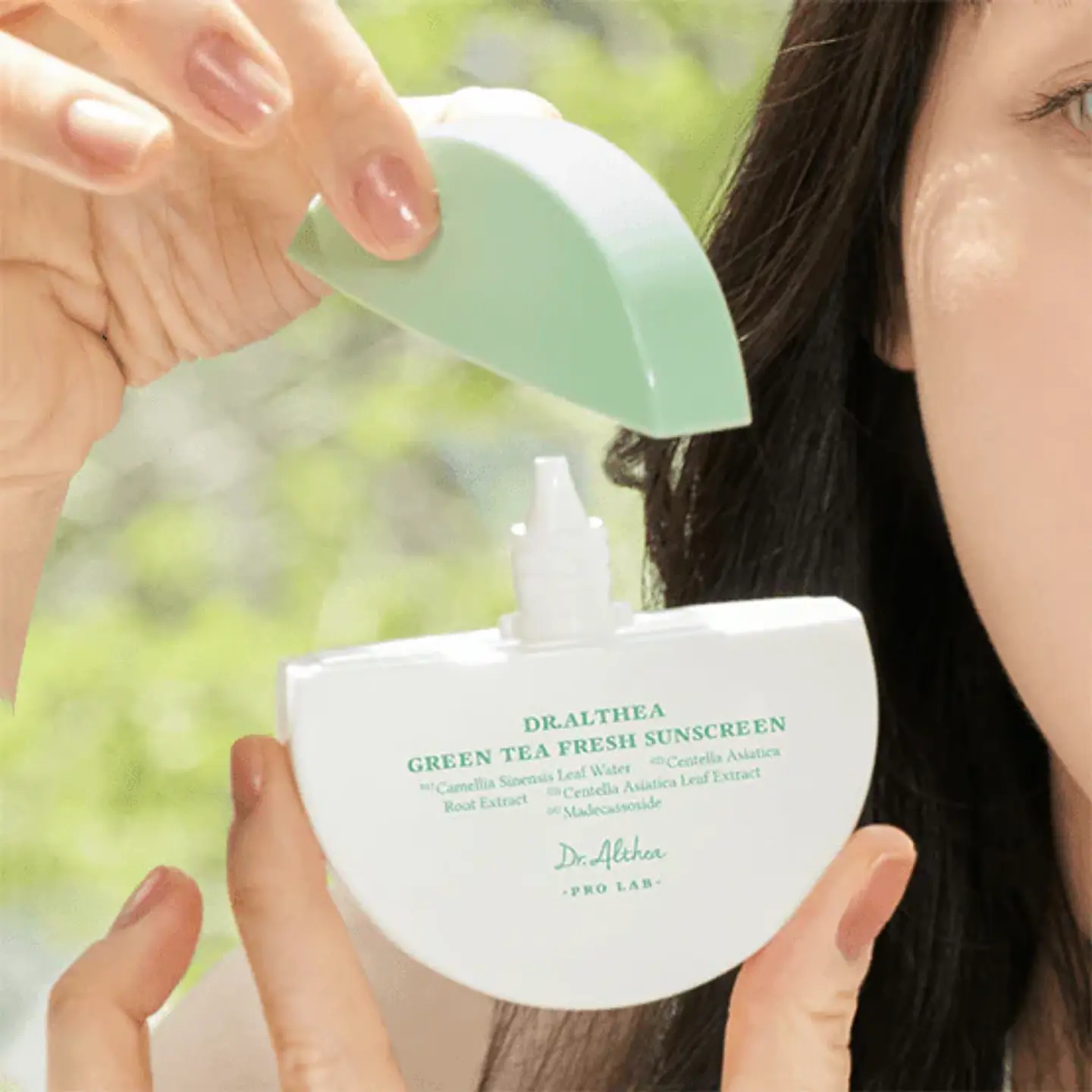 Green Tea Fresh Sunscreen (Dr.Althea) -45ml Protector solar ligero pieles mixtas y grasas con té verde 4