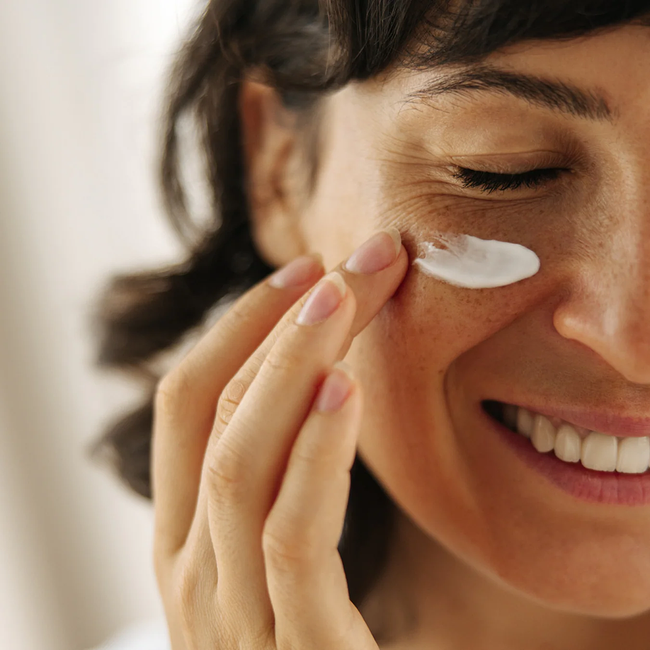 Collagen Retinol Wrinkle Care Eye Cream (Vlyco) -40ml Crema antiedad contorno de ojos con colágeno y retinol 4