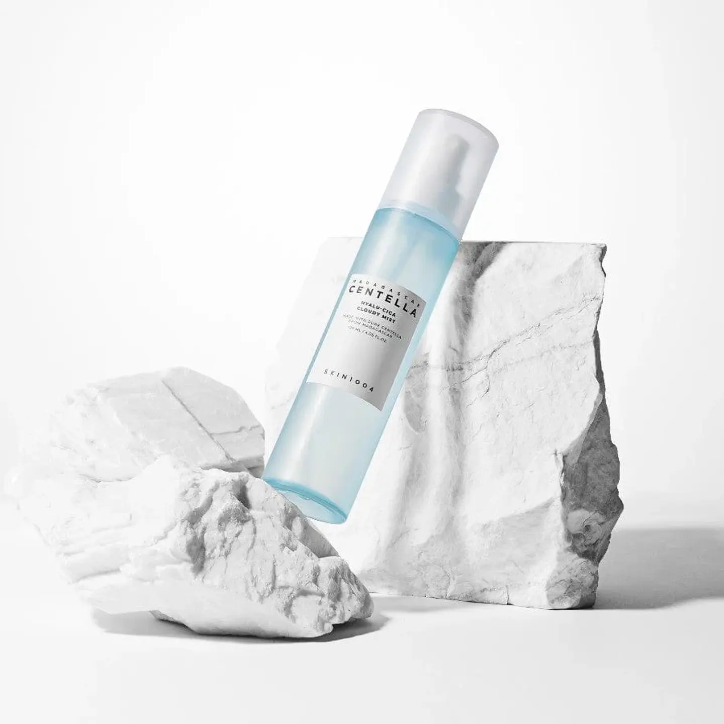 Madagascar Centella Hyalu-Cica Cloudy Mist (SKIN1004) -120ml Bruma facial calmante e hidratante 3
