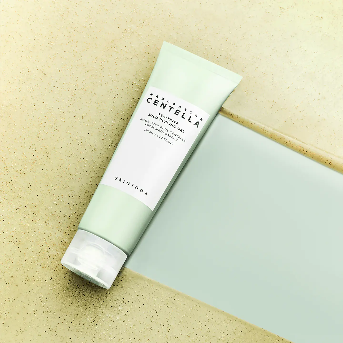 Madagascar Centella Tea-Trica Mild Peeling Gel (SKIN1004) - Espuma exfoliante suave 5