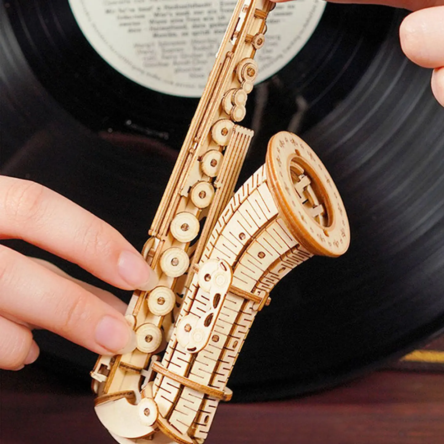 Saxofón Puzzle 3D de Madera | Rolife 3