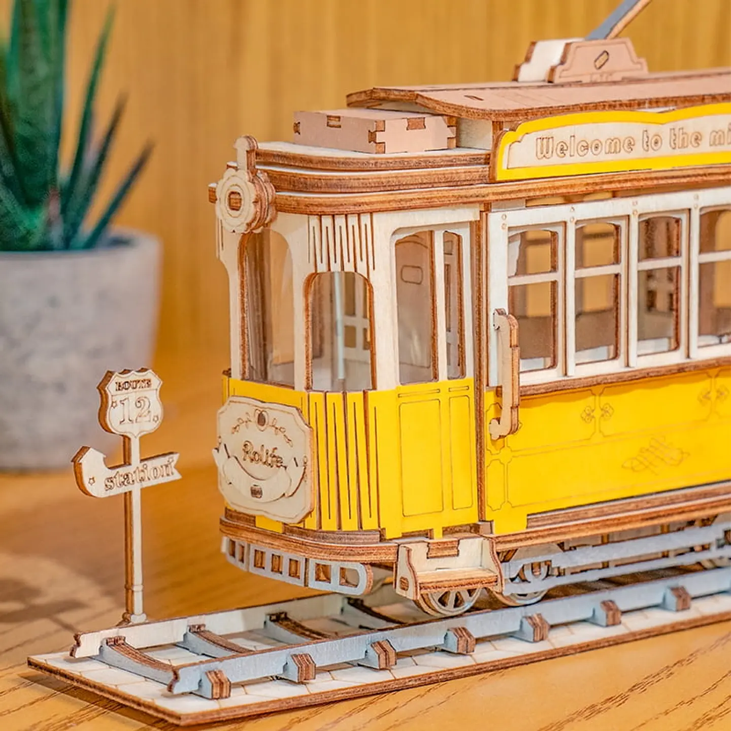Tranvía Puzzle 3D de Madera | Rolife 2