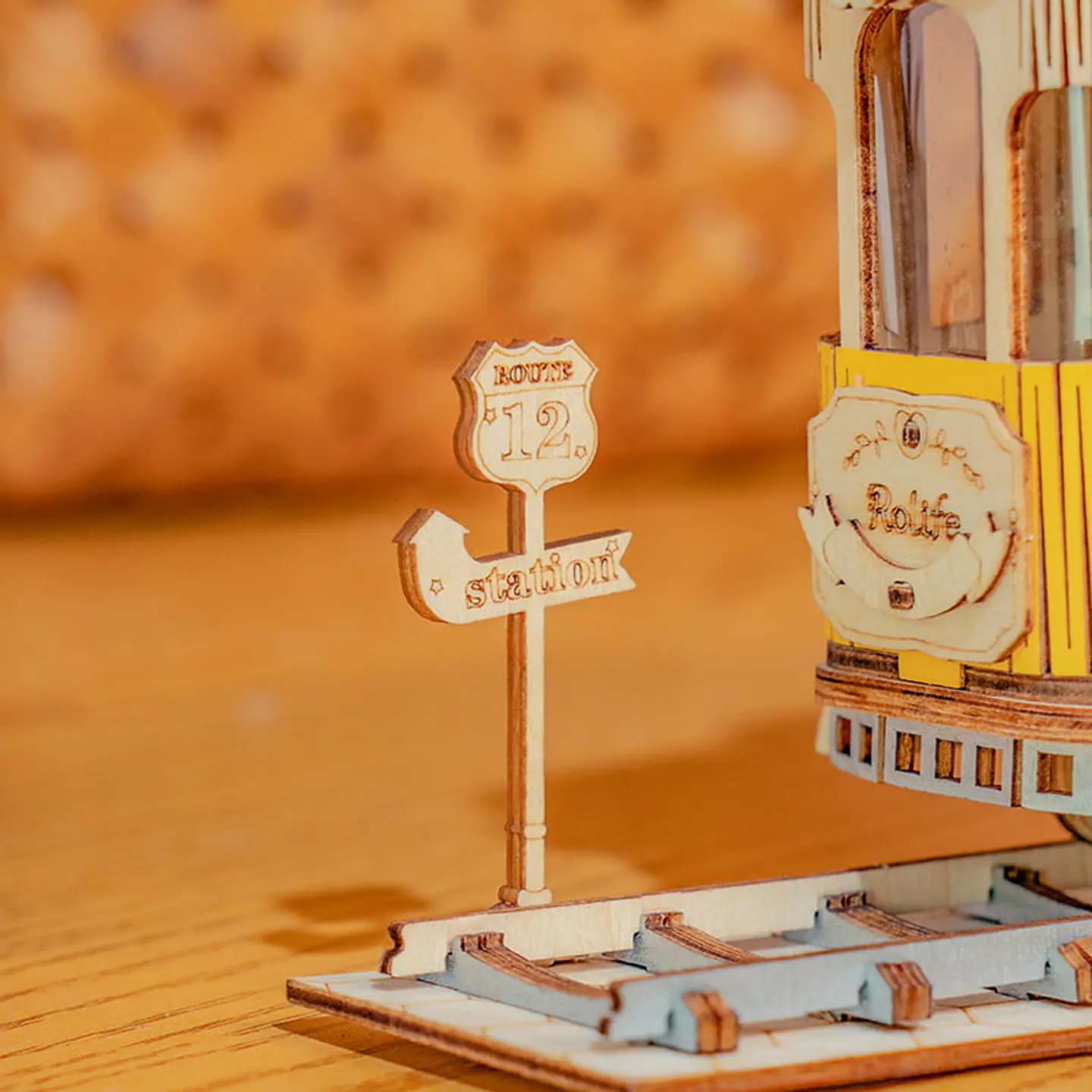 Tranvía Puzzle 3D de Madera | Rolife 4