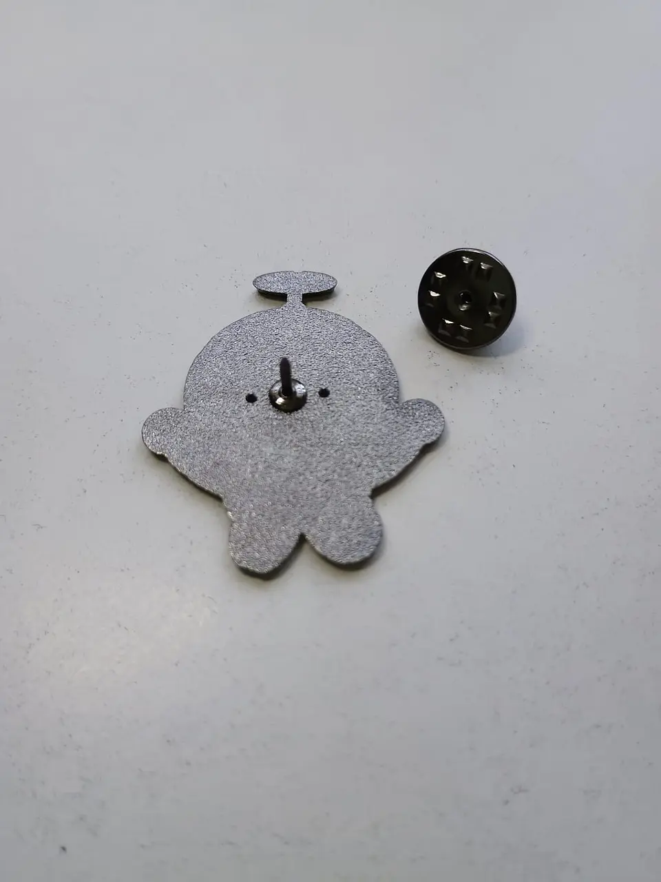 Pin metálico - Doraemon 2