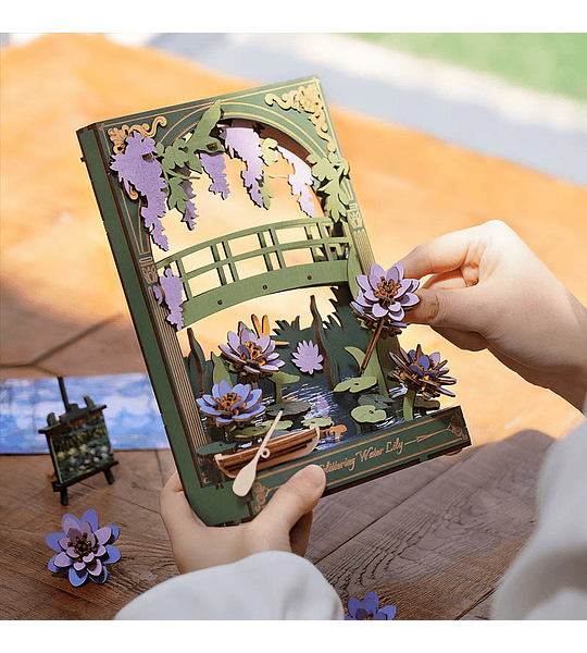 Glittering Water Lily - Rowood