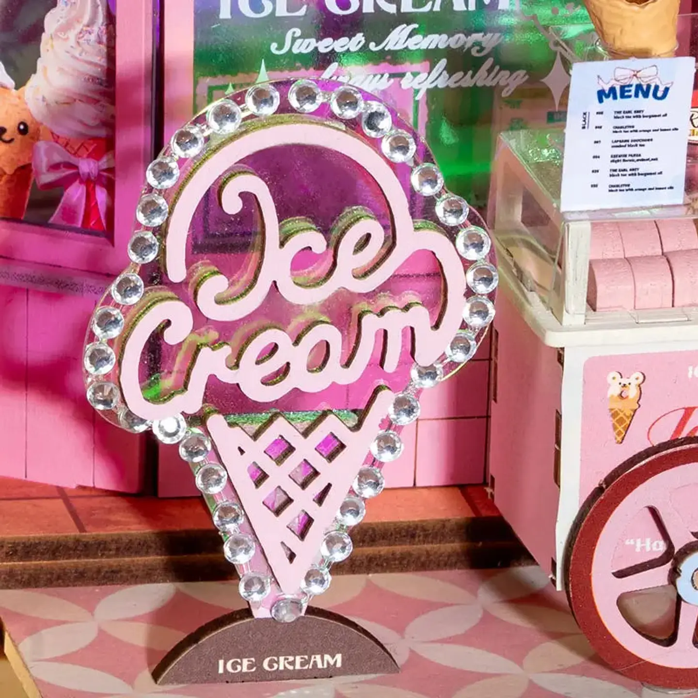 Sweet Scoopery Ice Cream - Story Frames Series - Rolife 3