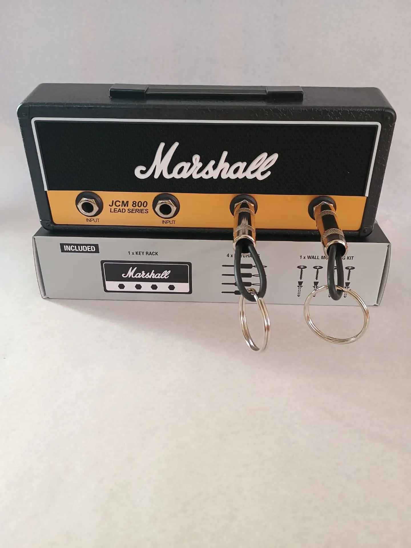 Portallaves Marshall + 4 llaveros Plug 1