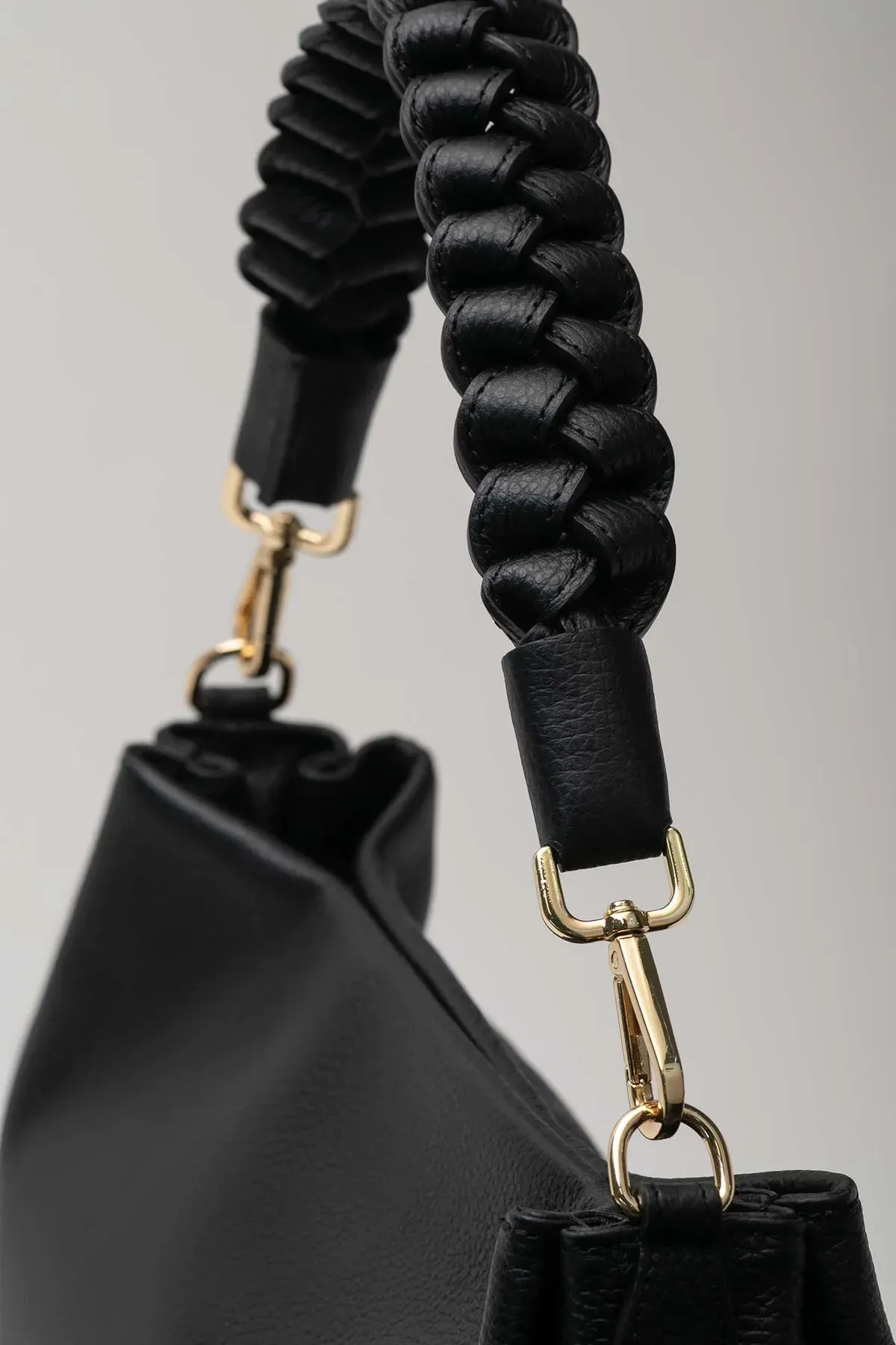 CARTERA CUERO TRENZA FLOW 2