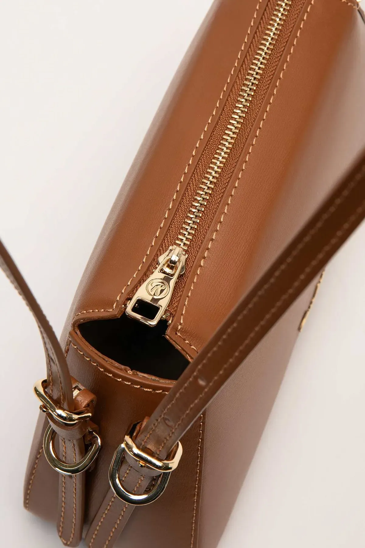CARTERA CUERO LUMI 4