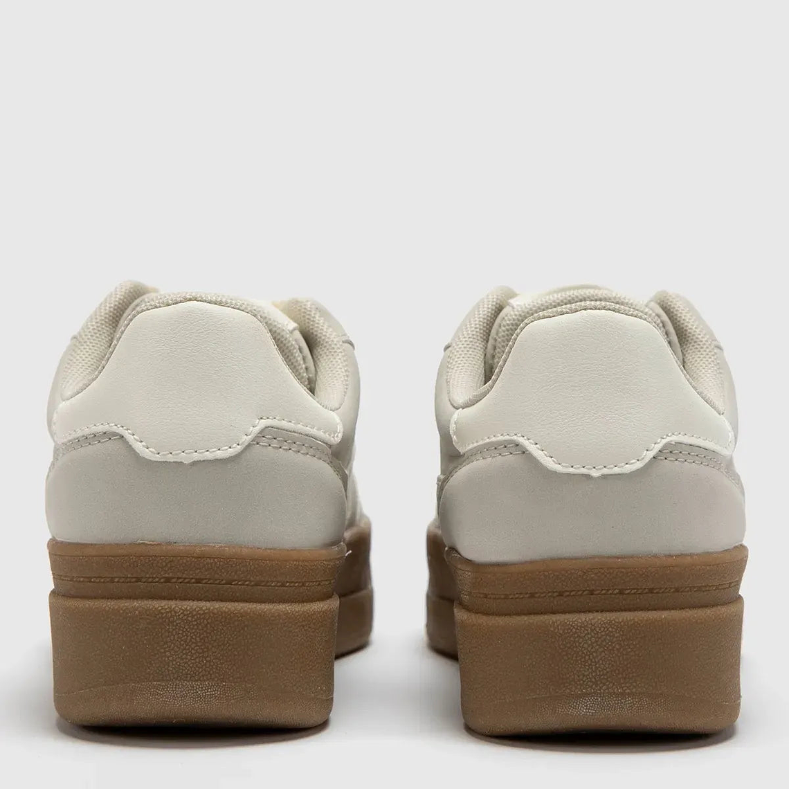 Compra 1 y llévate 2 | Zapatillas Urbanas Mujer Sybilla 2