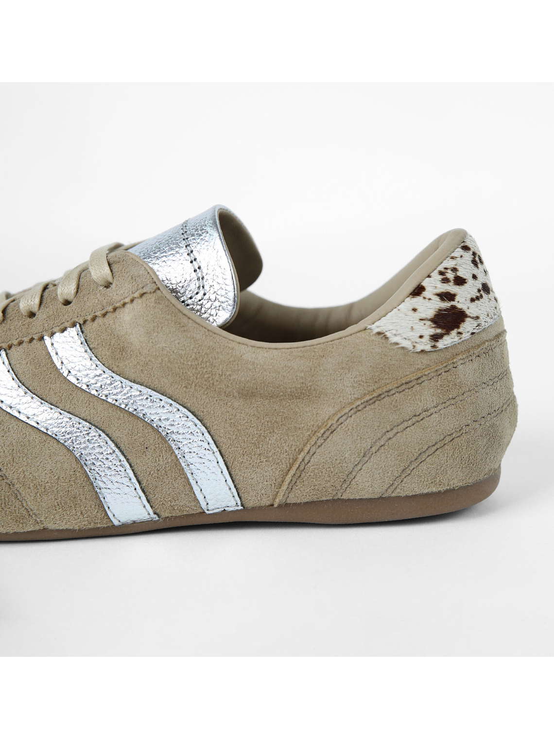 ZAPATILLA LEONA - AVELLANA 4