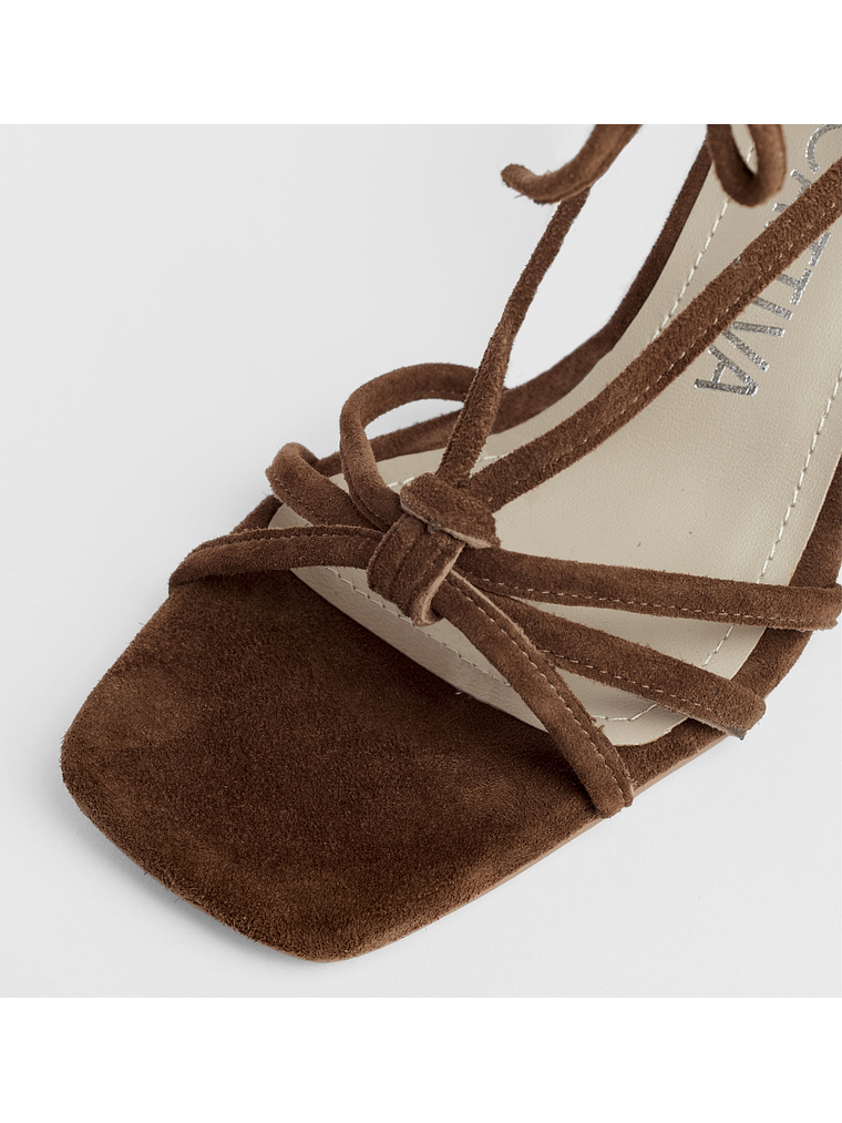 SANDALIA EMEL - TABACO 2