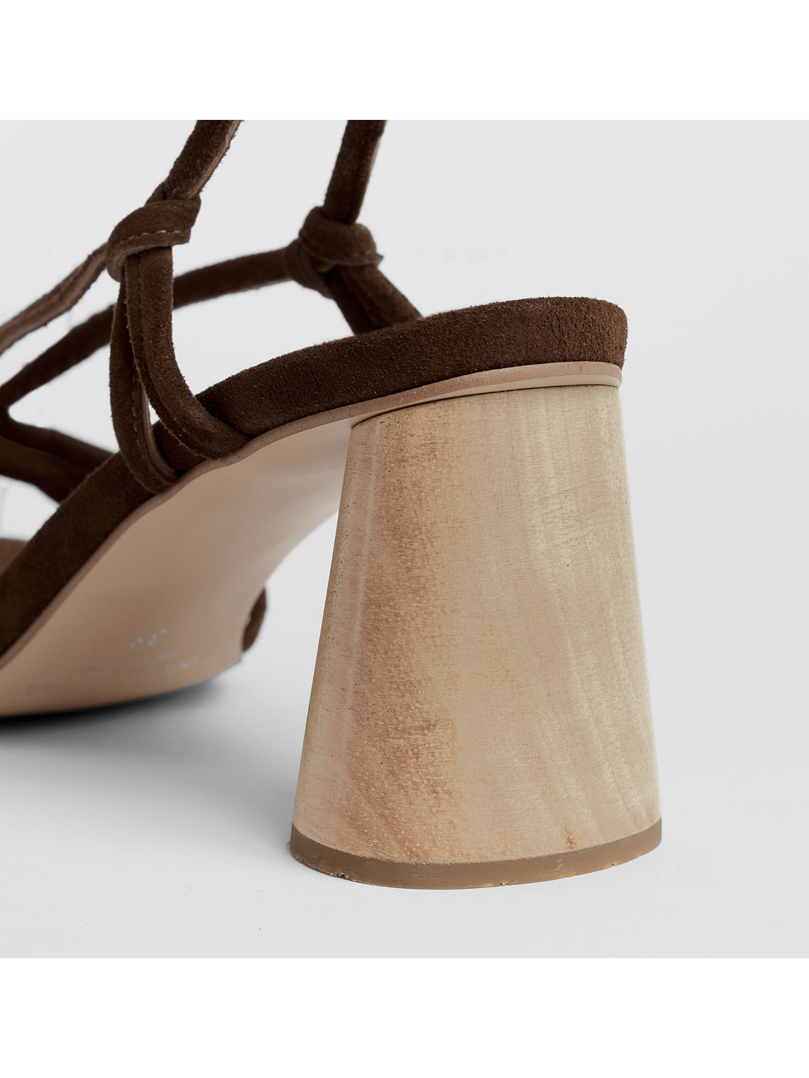 SANDALIA EMEL - TABACO 3