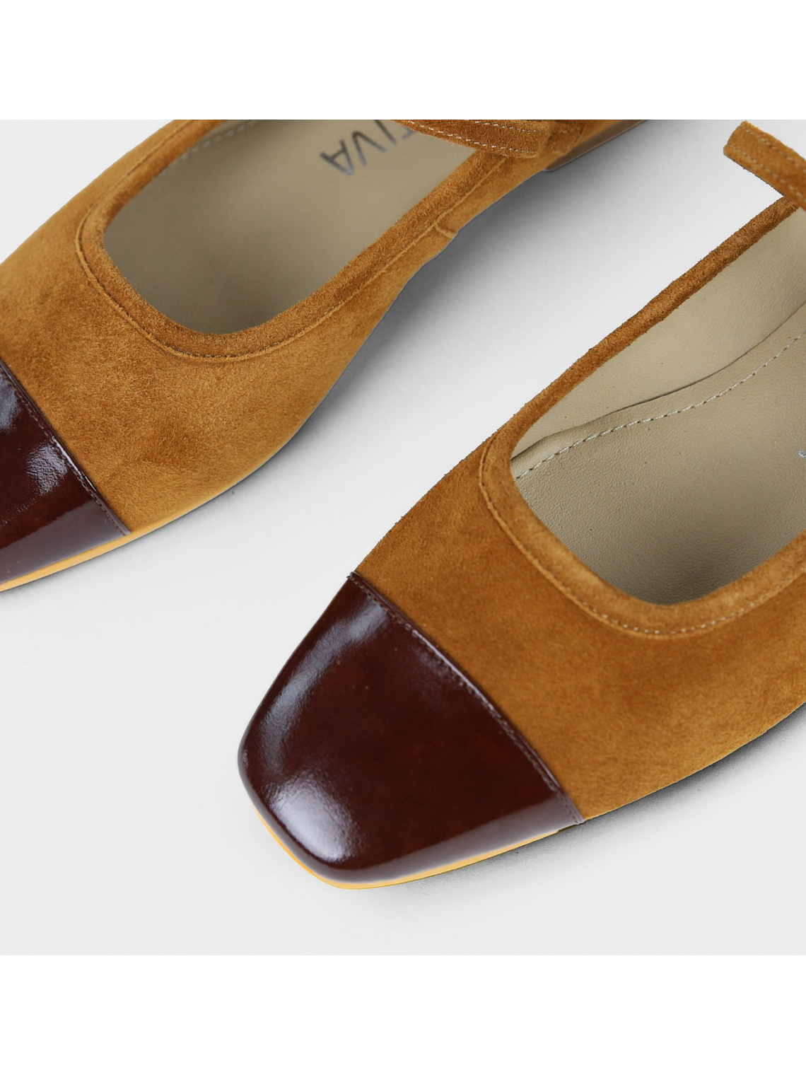 BALERINA CHANA - CAMEL 3