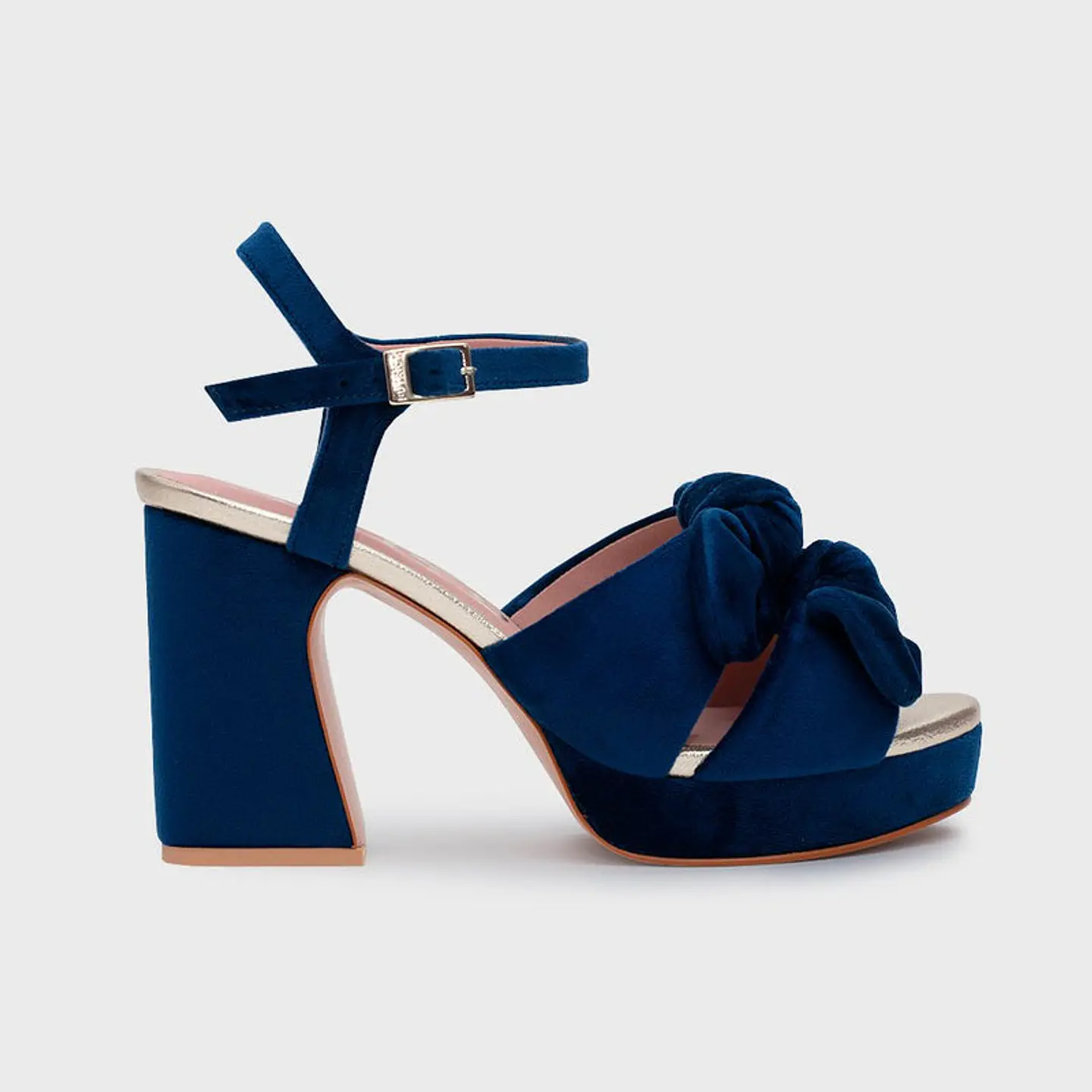 ILIANA PLATAFORMA AZUL 1