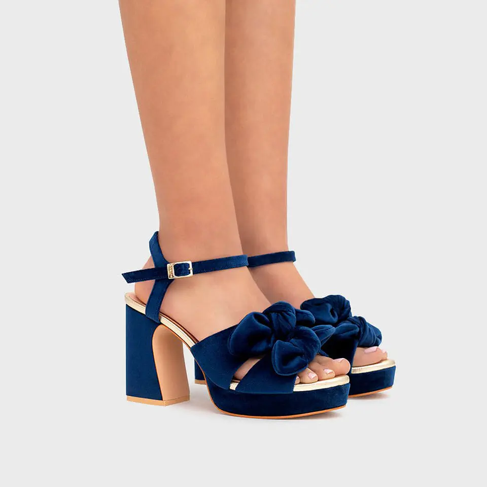 ILIANA PLATAFORMA AZUL 2