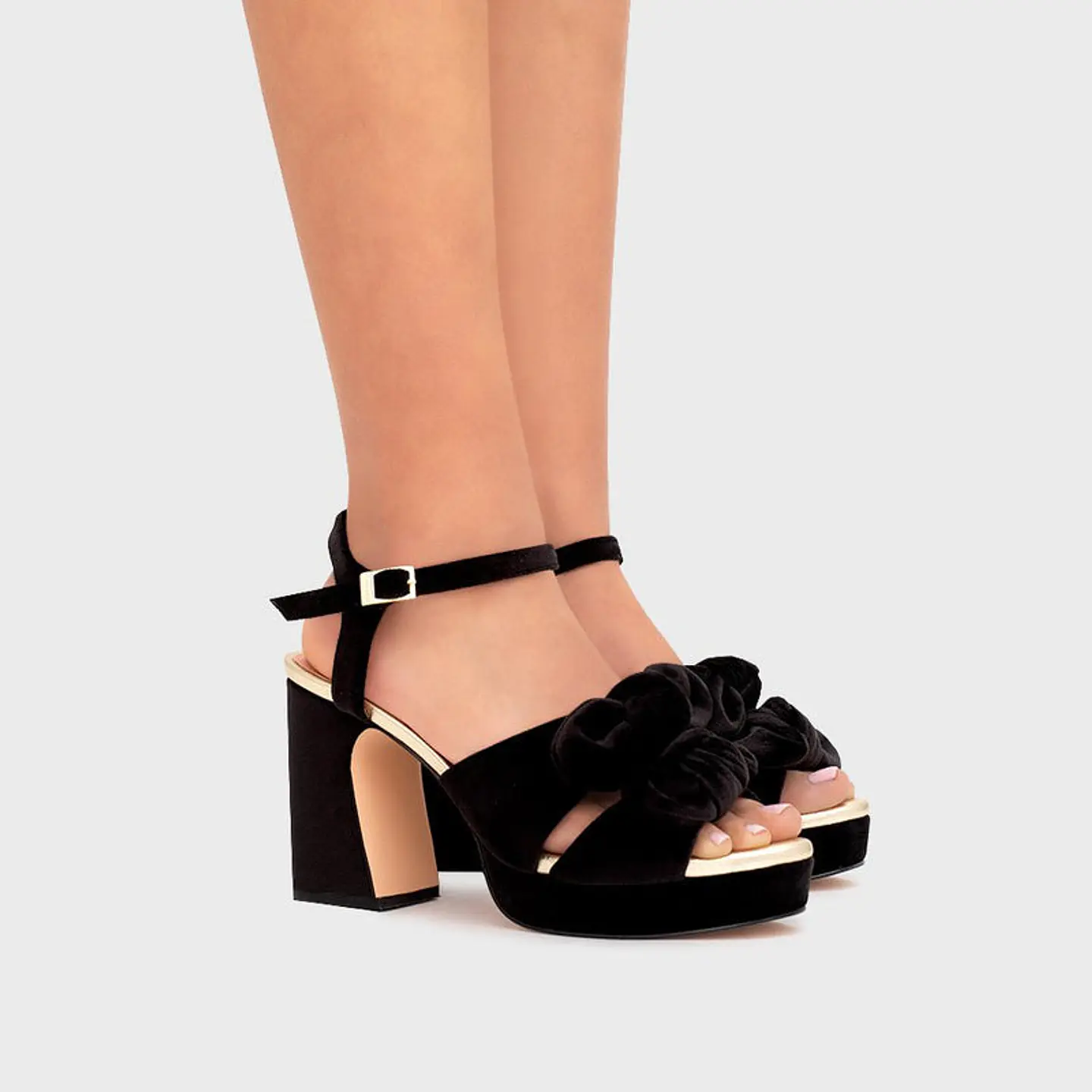 ILIANA PLATAFORMA NEGRO 2