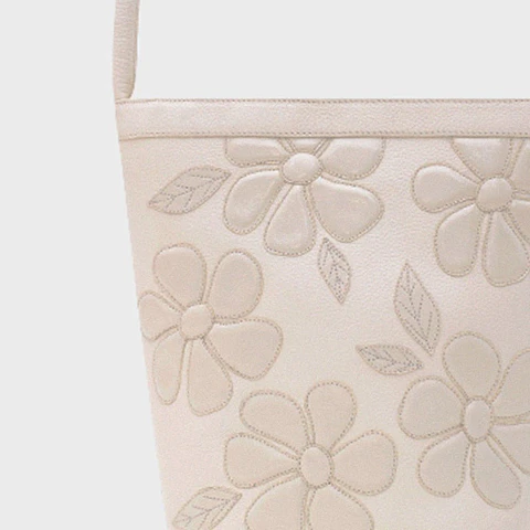 JANIA BUCKET BAG HUESO