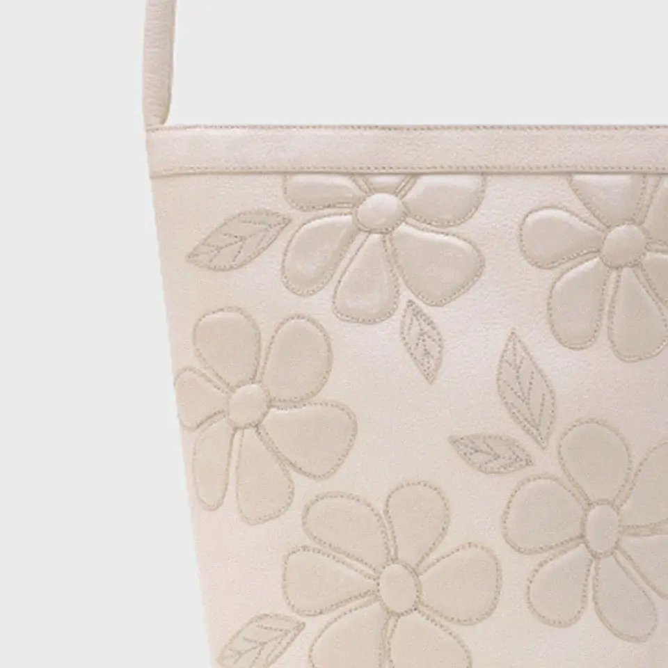 JANIA BUCKET BAG HUESO 2