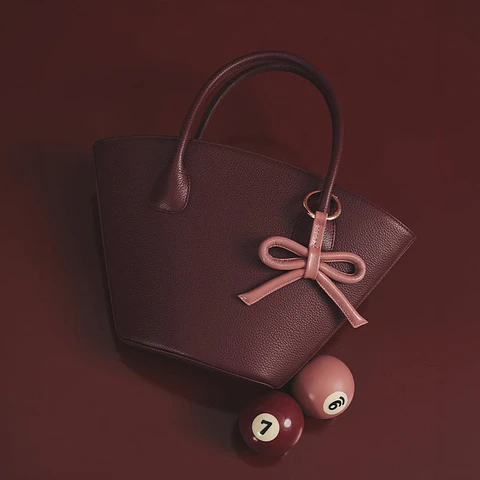 KATNISS TRAPEZE BAG BORGOÑA