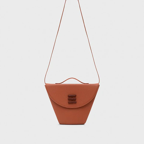 LUCILLE FLAP TRAPEZE BAG COBRE