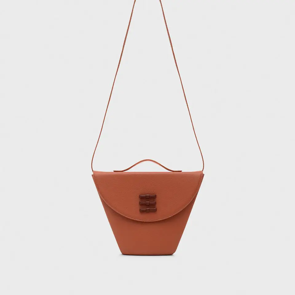 LUCILLE FLAP TRAPEZE BAG COBRE 2