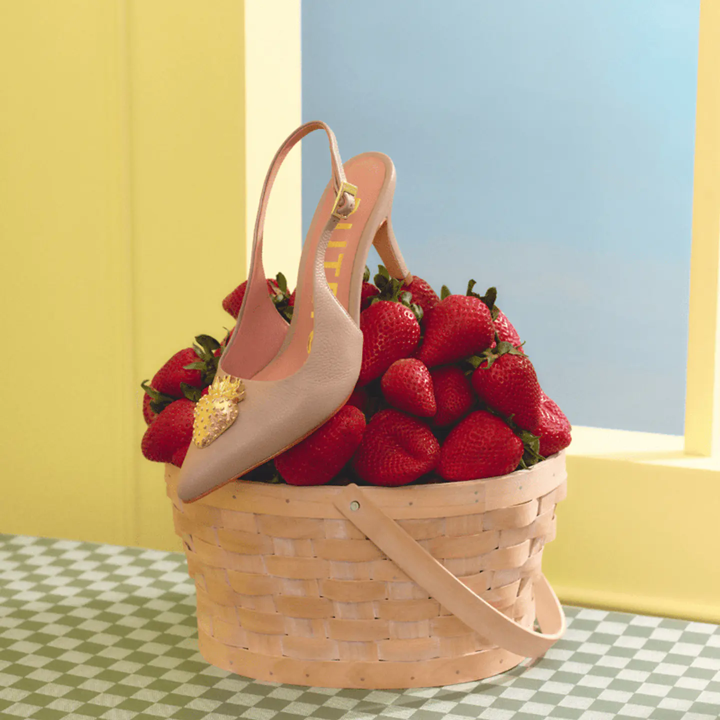 STRAWBERRY PUMP SLINGBACK CAFÉ 2