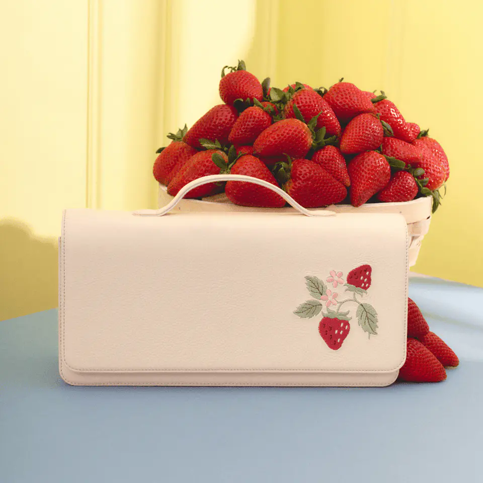 STRAWBERRY SUNDAE RECTANGLE BAG HUESO 2