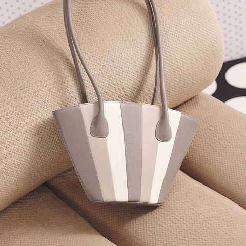 NABILA TRAPEZE BAG GRIS